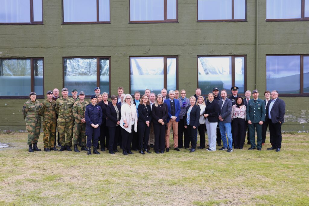 Delegation members from Swedn and Norway.